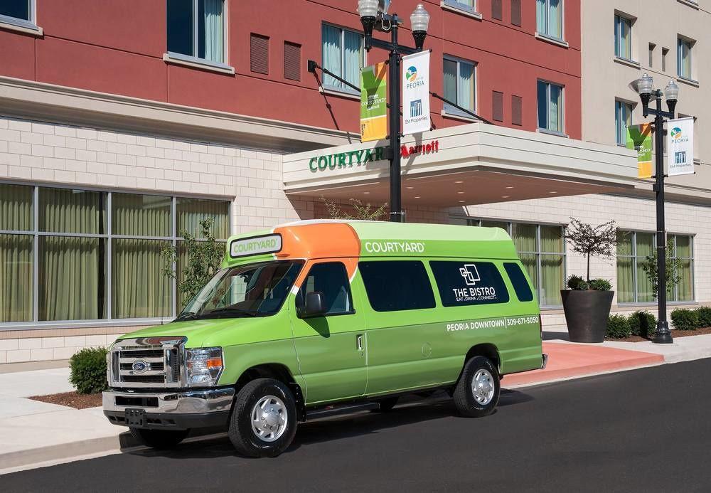 Courtyard Peoria Downtown Hotel Exterior photo