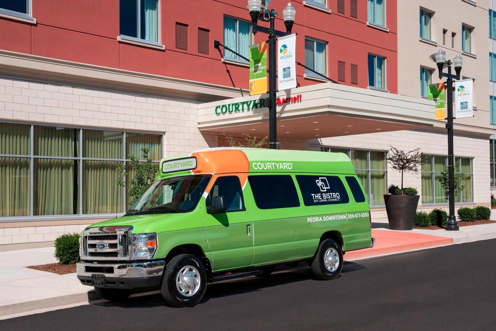 Courtyard Peoria Downtown Hotel Exterior photo